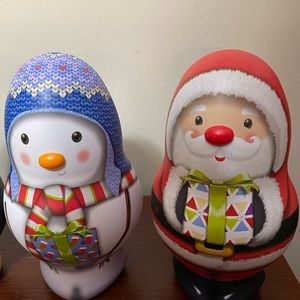 Set of 5 Christmas Gift Tins, 2  Roly Poly Santas. 1 Snowman, Penguin and Elf